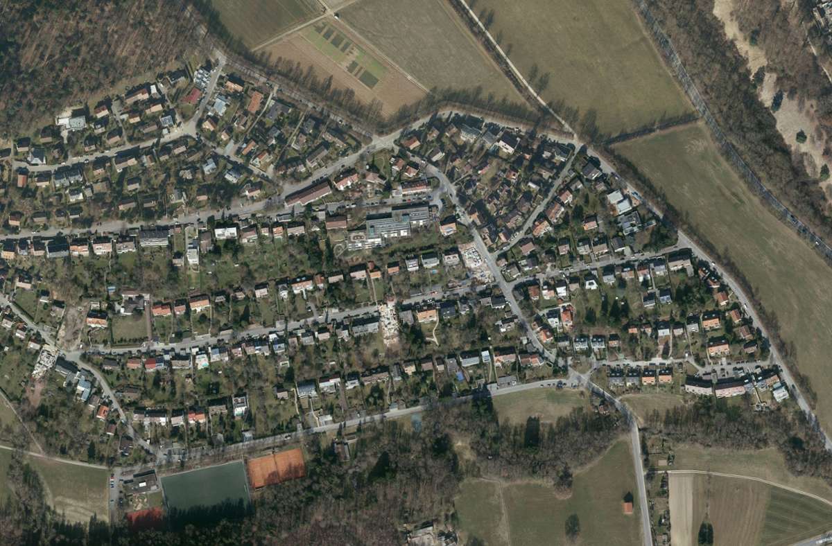 Der naturnahe Stadtteil Schönberg (hier ein aktuelles Luftbild) liegt etwas außerhalb der Stadt und landet auf Platz fünf.
