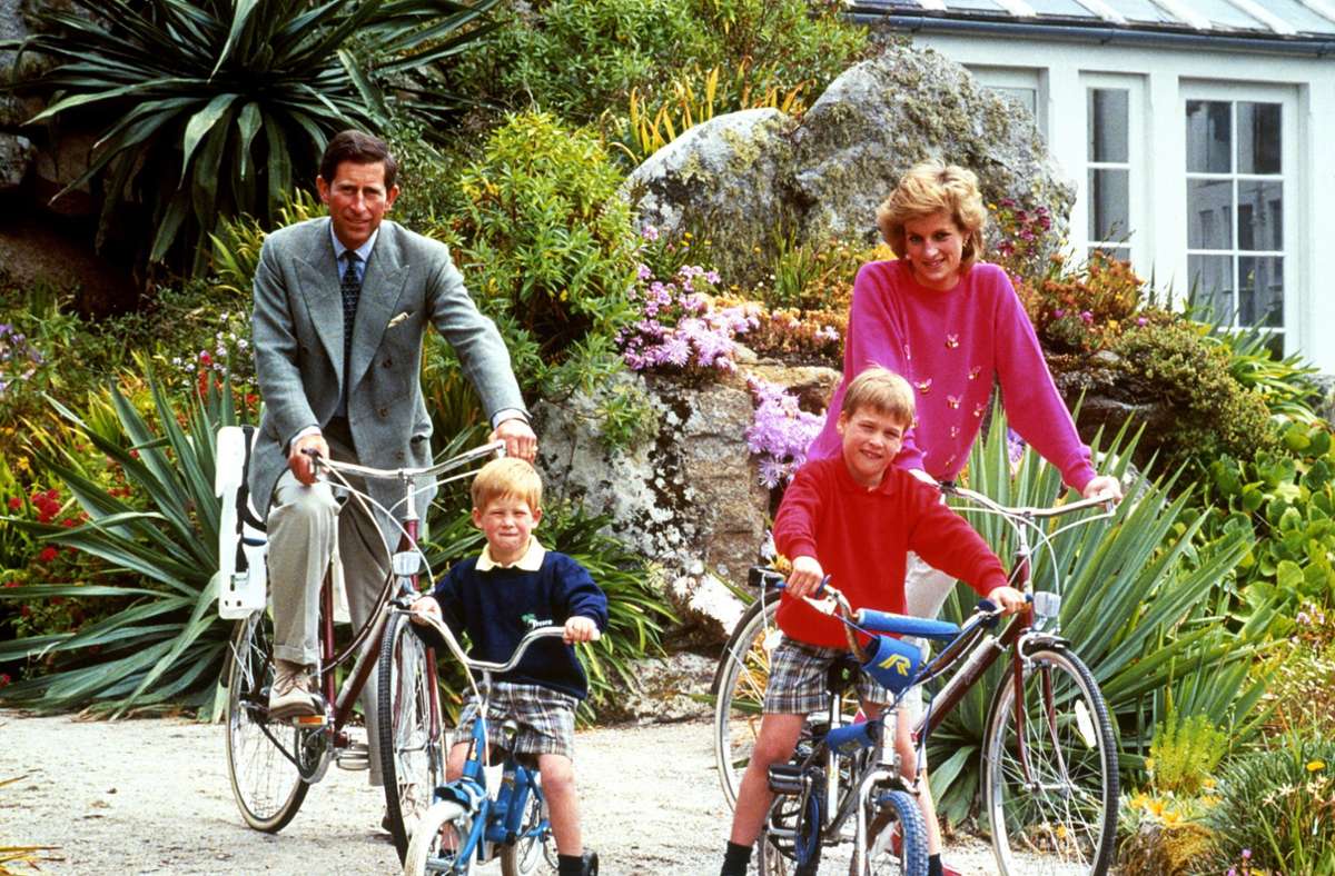 1989: Die Wales’ auf Fahrradtour im Urlaub auf den Scilly-Inseln.