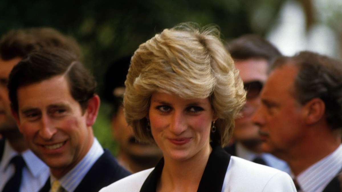 Prinzessin Diana: Abendkleid für mehr als 1,1 Millionen Dollar versteigert