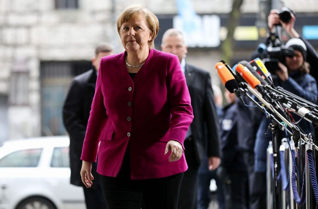 So viel ist sicher nach diesem quälenden Start in eine neue Regierung: Angela Merkel (CDU) bleibt Kanzlerin.