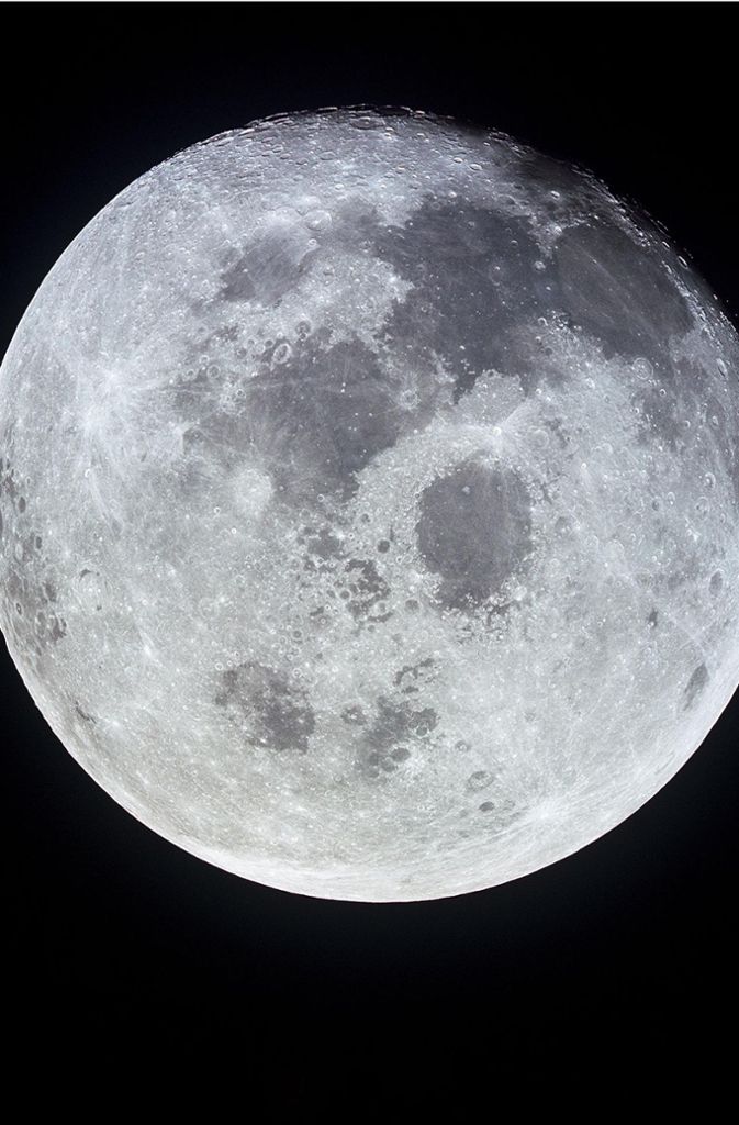 Diese Aufnahme des Mondes machten die Astronauten, als sie nach der Landung schon auf dem Rückweg zur Erde waren – aus einer Entfernung von rund 18 000 Kilometern.
