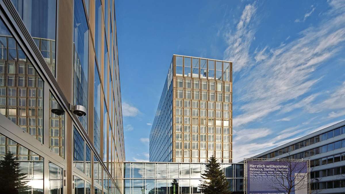 EnBW-Gebäude in Stuttgart: Was tun gegen den Vogeltod an Glasfassaden?