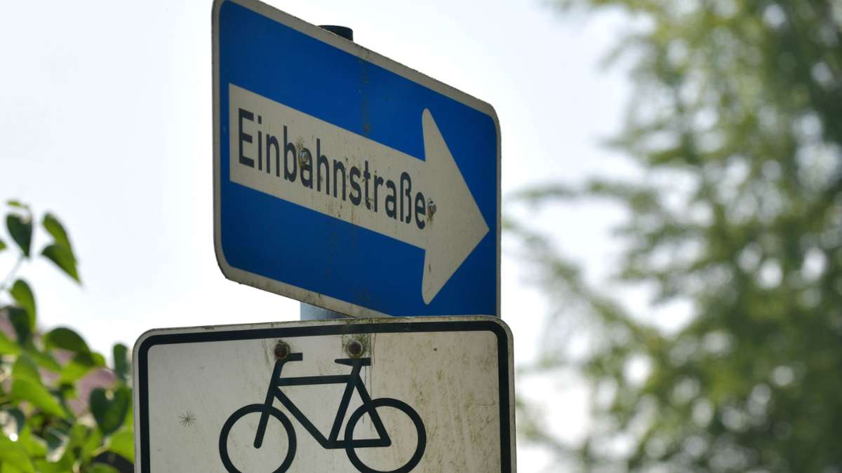 BGH-Urteil: Rückwärtsfahren in Einbahnstraße entgegen Fahrtrichtung verboten