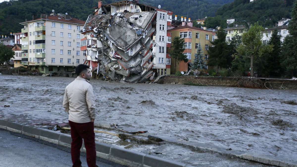Starkregen in der Türkei: Viele Tote bei Überschwemmungen in der Schwarzmeer-Region