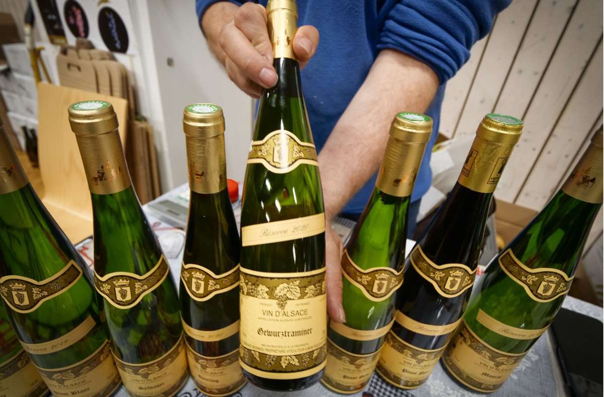 Der Gewürztraminer ist einer der bekanntesten Weine aus dem Elsass. Sein Geschmack ist sehr lieblich.
