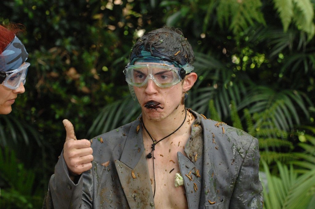 Was wäre ein Sommer-Dschungelcamp ohne Joey Heindle (kämpft am 6. August um den Wiedereinzug), Dschungelkönig aus dem Jahr 2013? Diese Kollegen können auch nicht genug bekommen ...