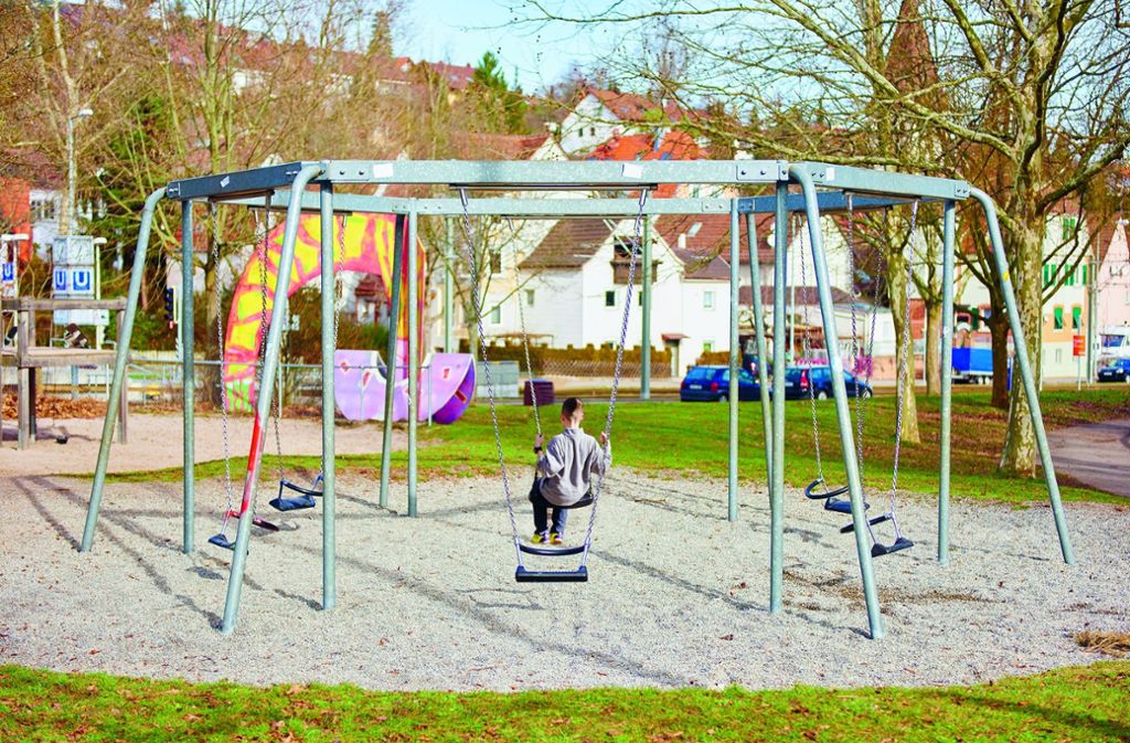 Kaufmannstraße (Stuttgart-Botnang), Highlight: Eine Schaukel für sechs Kinder: Hier geht’s rund!, ab 3 Jahre