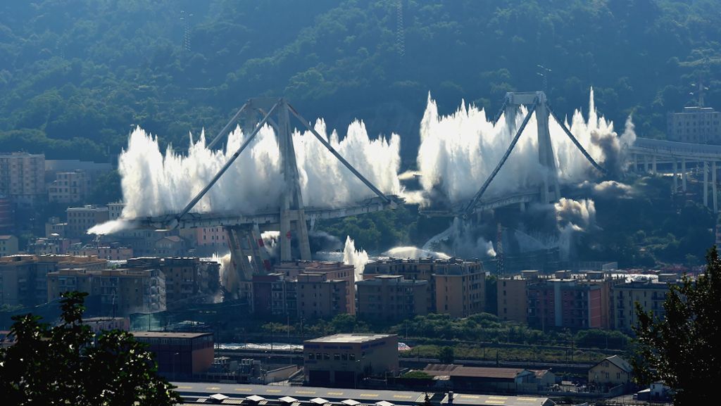 Morandi-Brücke in Genua: Reste der Unglücksbrücke gesprengt