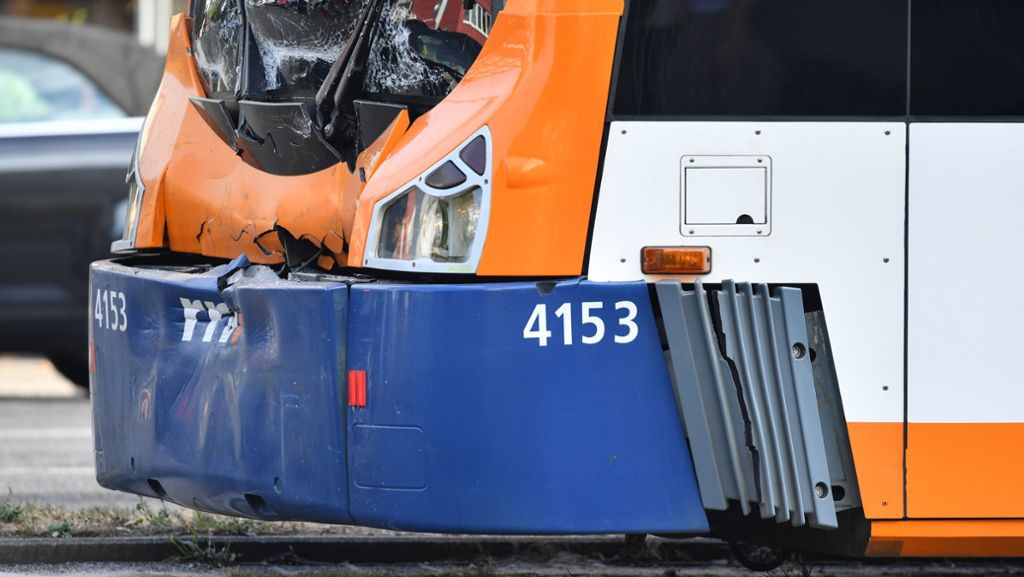 Straßenbahnunfall in Mannheim: Menschliches Versagen war Grund für Crash mit vielen Verletzten