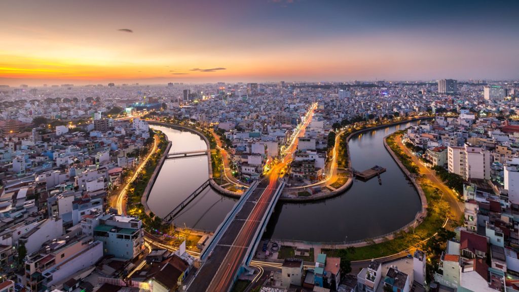 Doris Knecht: „weg“: Wiedersehen in Saigon