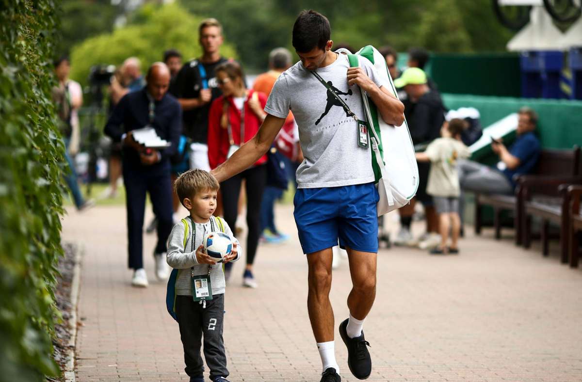 Sein großes Idol ist aber nicht sein Vater, sondern der spanische Tennisstar Rafael Nadal.