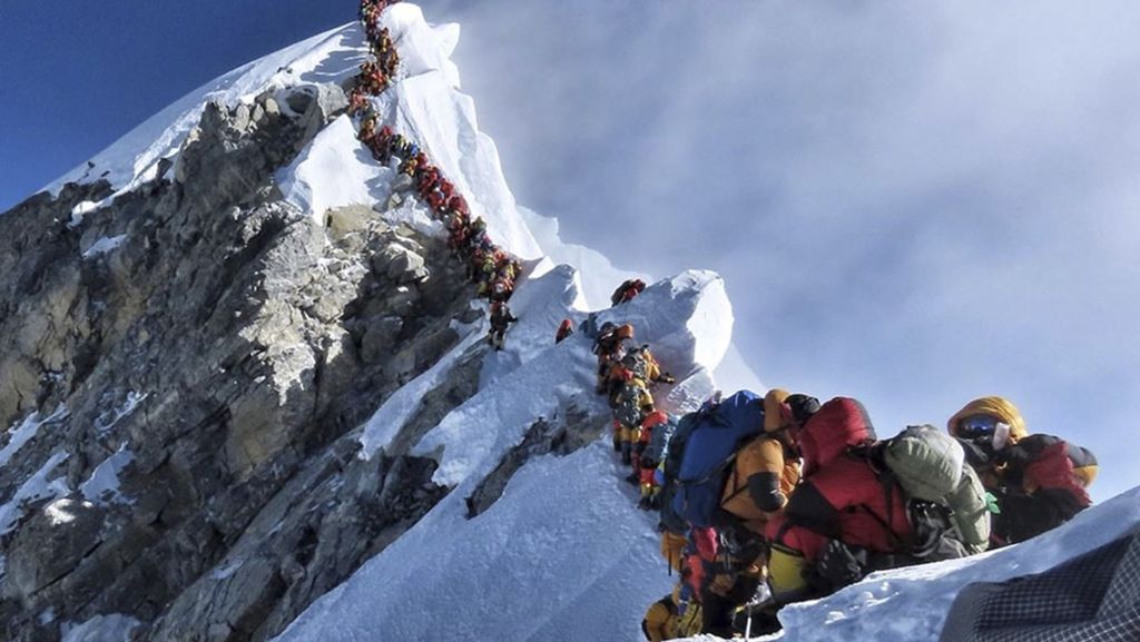 Mount Everest: Nepal will mehr Geld für  Mount-Everest-Besteigung