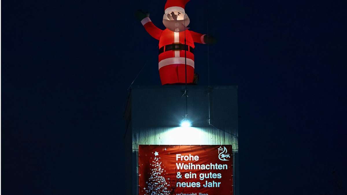 Leonberg: Weihnachtlicher Glanz über der Stadt