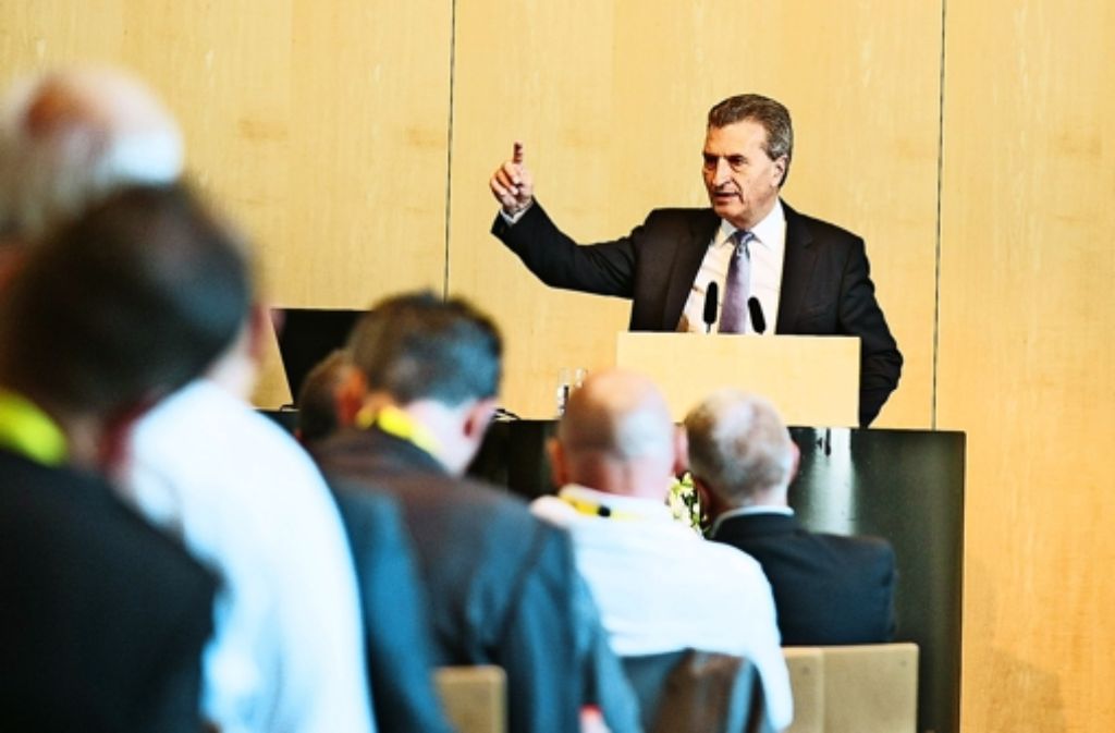 EU-Kommissar Günther Oettinger sprach beim Immobilien-Dialog im Stuttgarter Rathaus über die digitale Revolution. Foto: Lichtgut/Leif Piechowski
