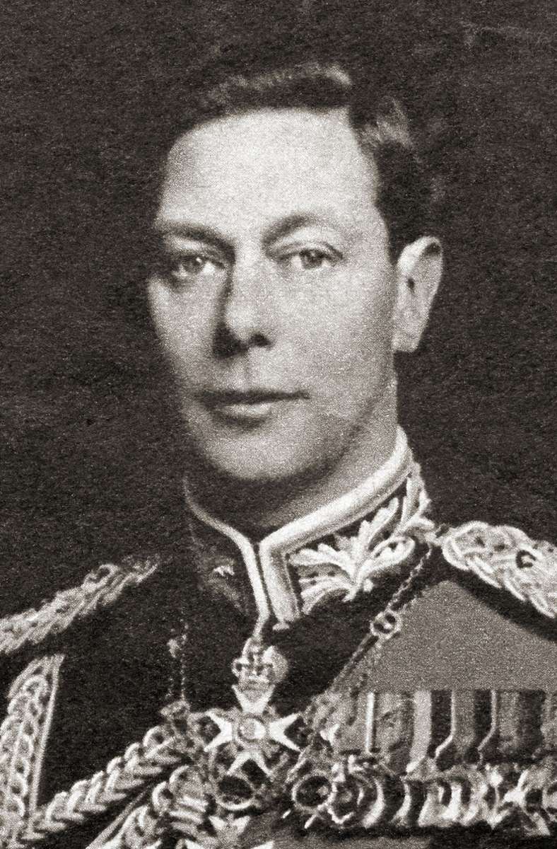 Während manche Vergleiche zu König George VI., dem Vater der jetzigen Queen, ziehen, ...