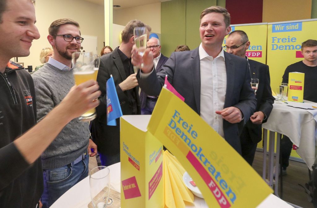 Bei der FDP-Wahlparty im Restaurant Bonavita in Sindelfingen hat Florian Toncar (FDP) gefeiert.