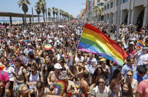 Tausende feiern in Tel Aviv