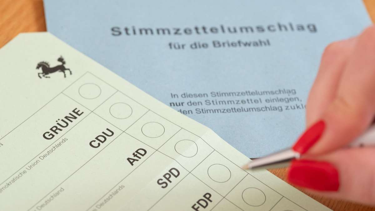 Stuttgart ist und bleibt grün. Die Partei von Ministerpräsident Winfried Kretschmann hat alle vier Wahlkreise gewonnen. Hier zeigen wir, wie die Stuttgarter Wählerinnen und Wähler abgestimmt haben – samt der Ergebnisse für alle 23 Stadtbezirke. 