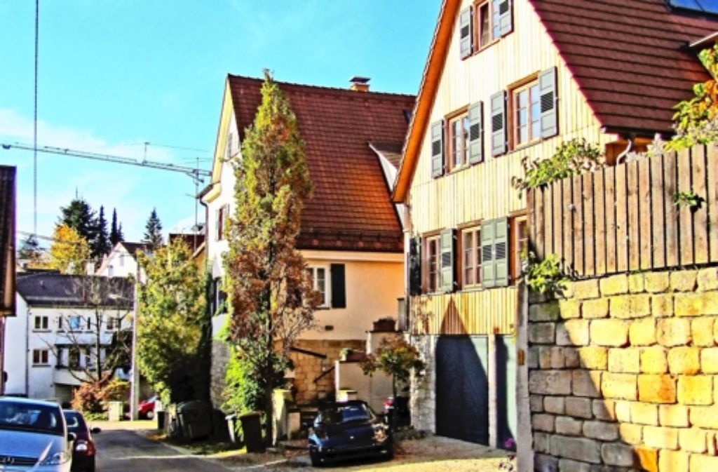 Typisch im alten Ortskern von Sillenbuch ist zum Beispiel, dass die Häuser beinahe direkt an der Straße stehen.