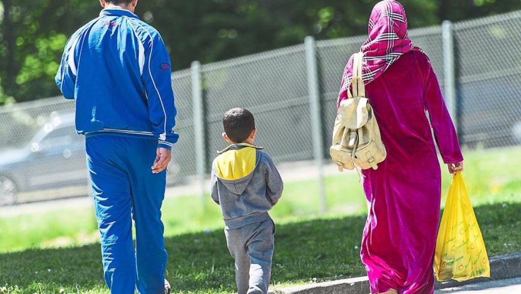 Flüchtlinge in Deutschland: Deutlich mehr Asylbewerber abgeschoben