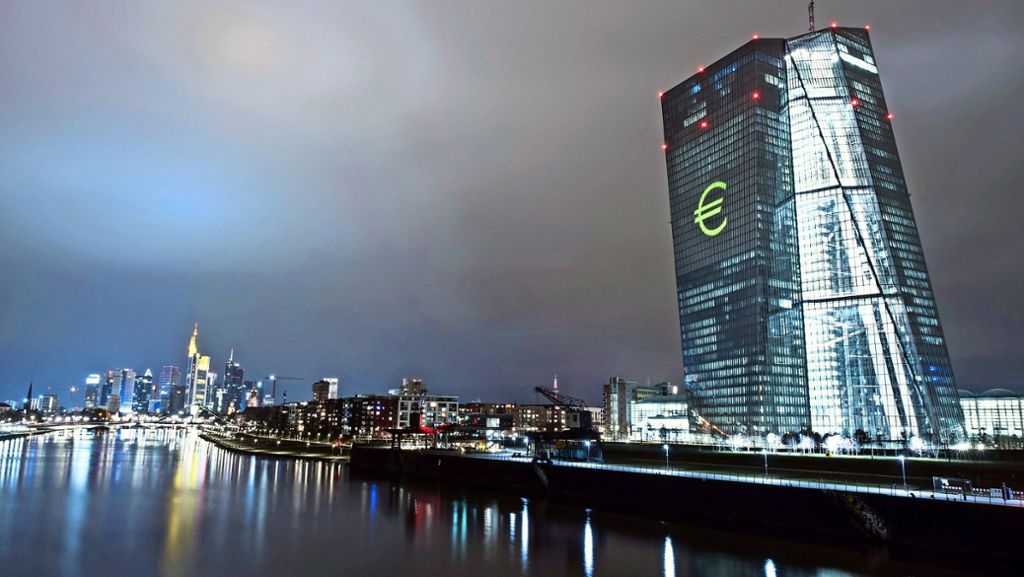 Niedrigzinsen: EZB beschließt Geldflut ohne Ende
