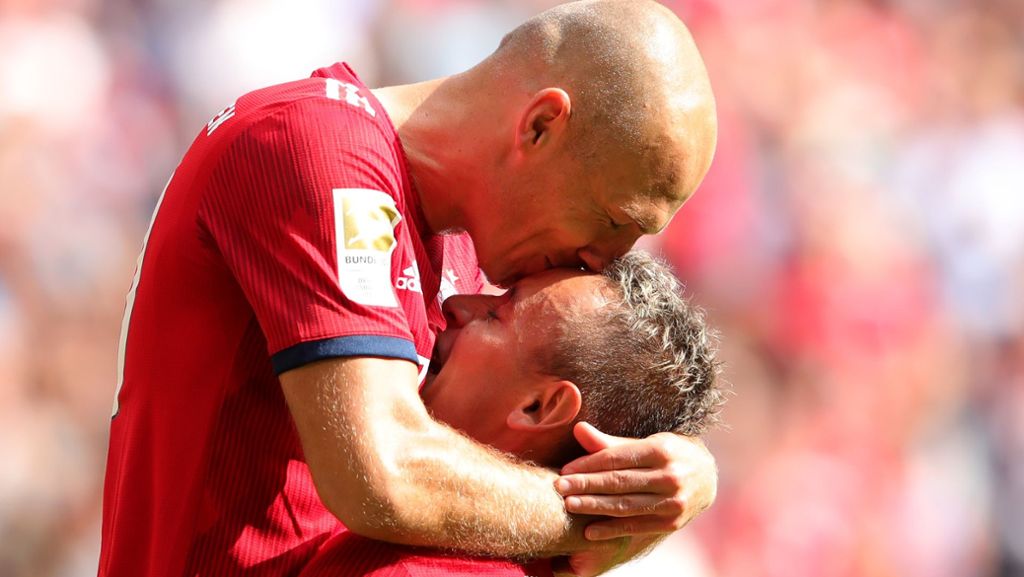 Fußball-Bundesliga: FC Bayern weiter an der Spitze – Verfolger patzen