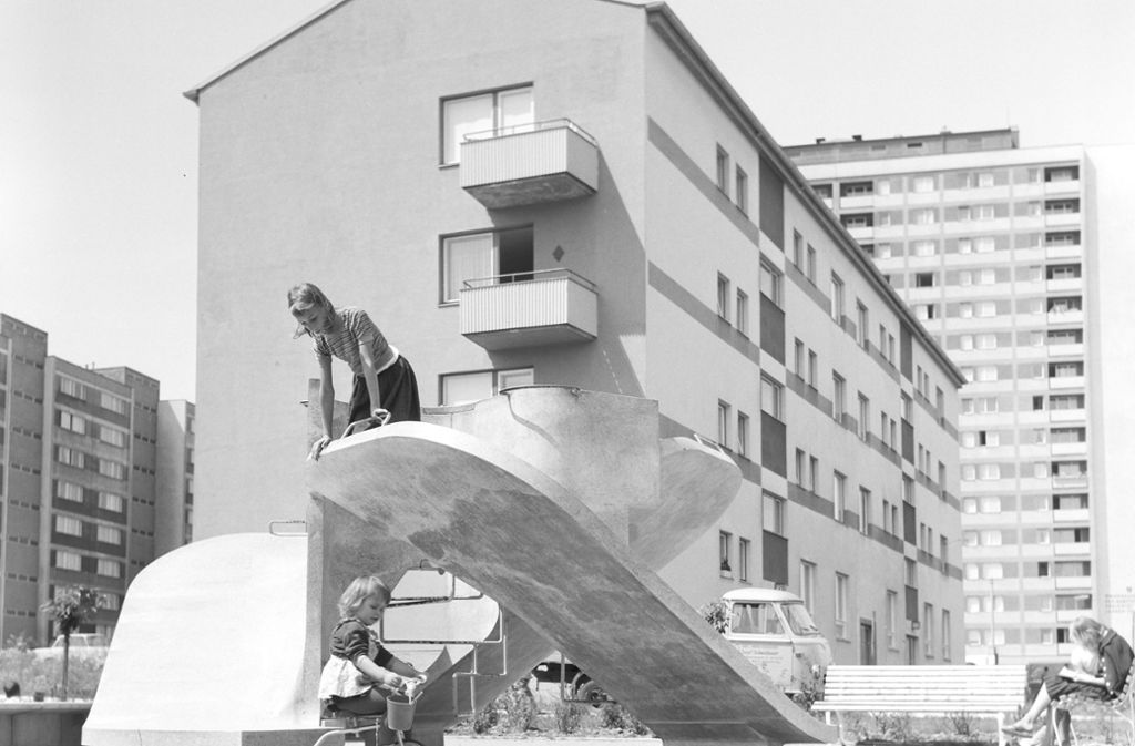 Skulptural und aus Beton: Josef Schagerls Drei-Flügel-Rutsche, Schrankenberg Wien, 1963-65.