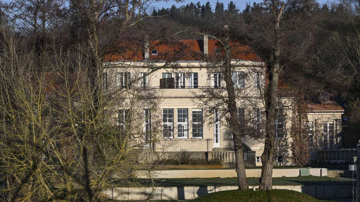 Rechtsextremes Geheimtreffen in Potsdam: Auf Stuttgarter Bau-Boss fällt ein schwerer Verdacht
