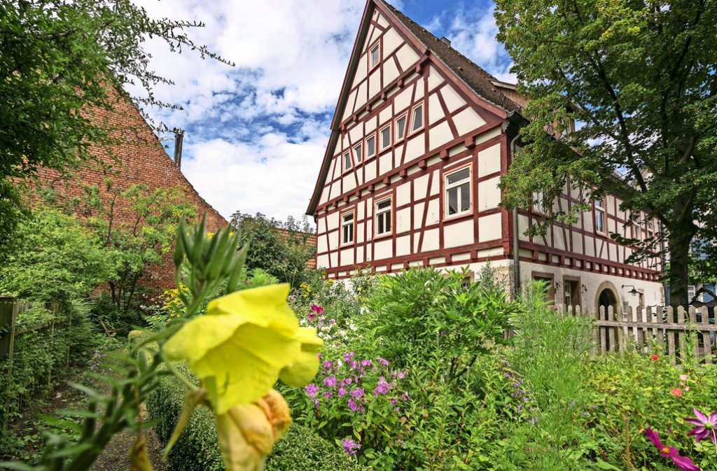Das Christian-Wagner-Haus mit seinem üppigen Bauerngarten ist heute viel schöner als zu Lebzeiten des Dichters.