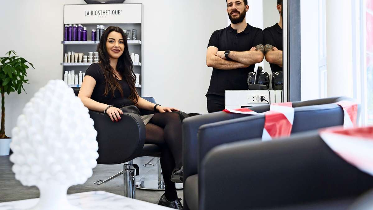 Neuer Friseursalon in Stuttgart-Dürrlewang: Sie lassen sich von Corona nicht entmutigen