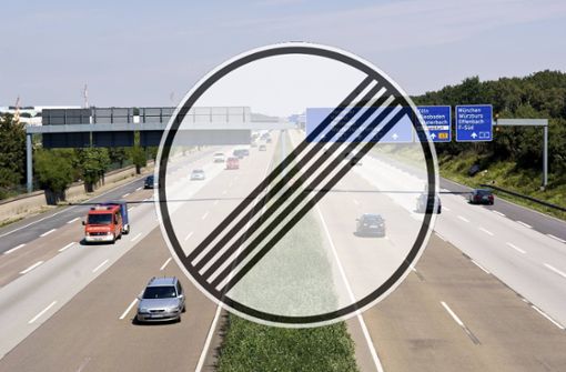 Klimaschützer haben Schilder abmontiert, welche an Autobahnen Geschwindigkeitsbegrenzungen aufheben.  (Archivbild) Foto: imago/imagebroker/Christoph Soeder