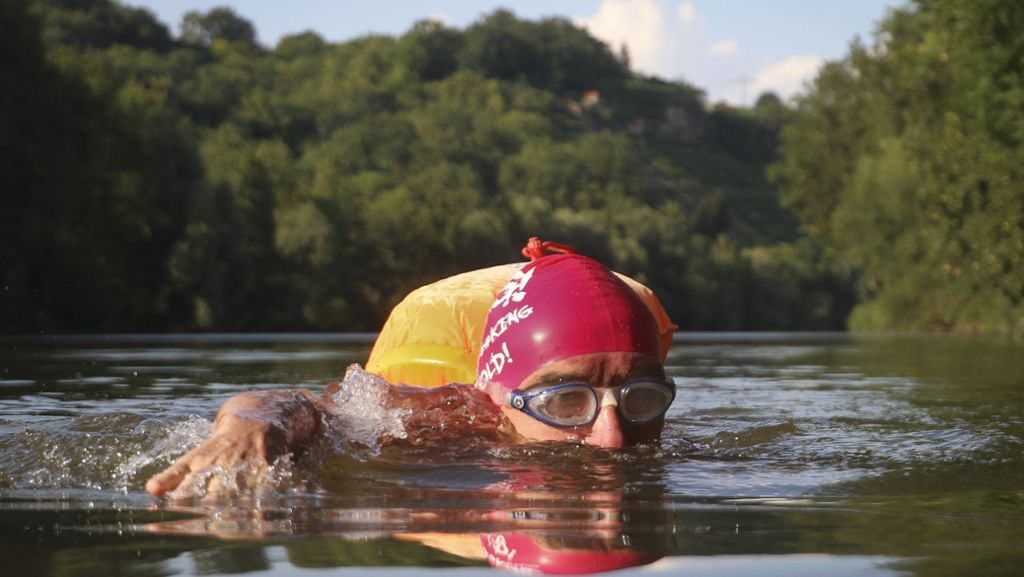 Flussschwimmen in  Ludwigsburg: Warum Schwimmen im Neckar Spaß macht