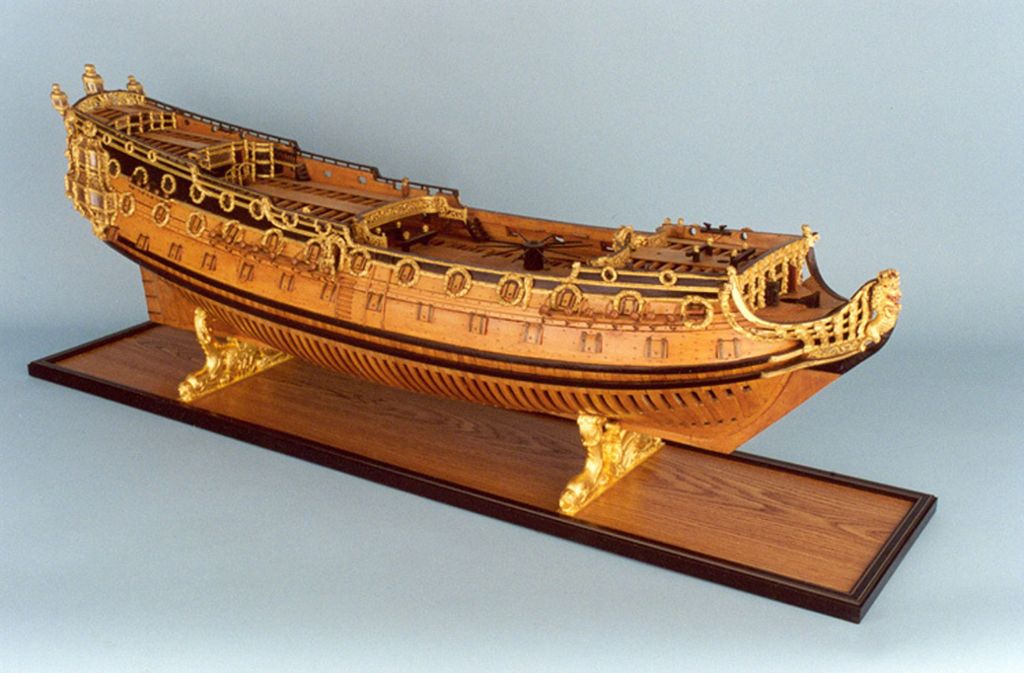 Modell der „HMS Sussex“, die 1694 während eines Sturms mit Gold- und Silbermünzen an Bord vor Gibraltar sank.