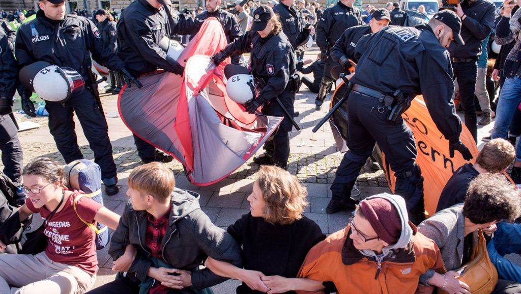 G20-Gipfel in Hamburg: Polizei verbietet Übernachtungen im Protest-Camp