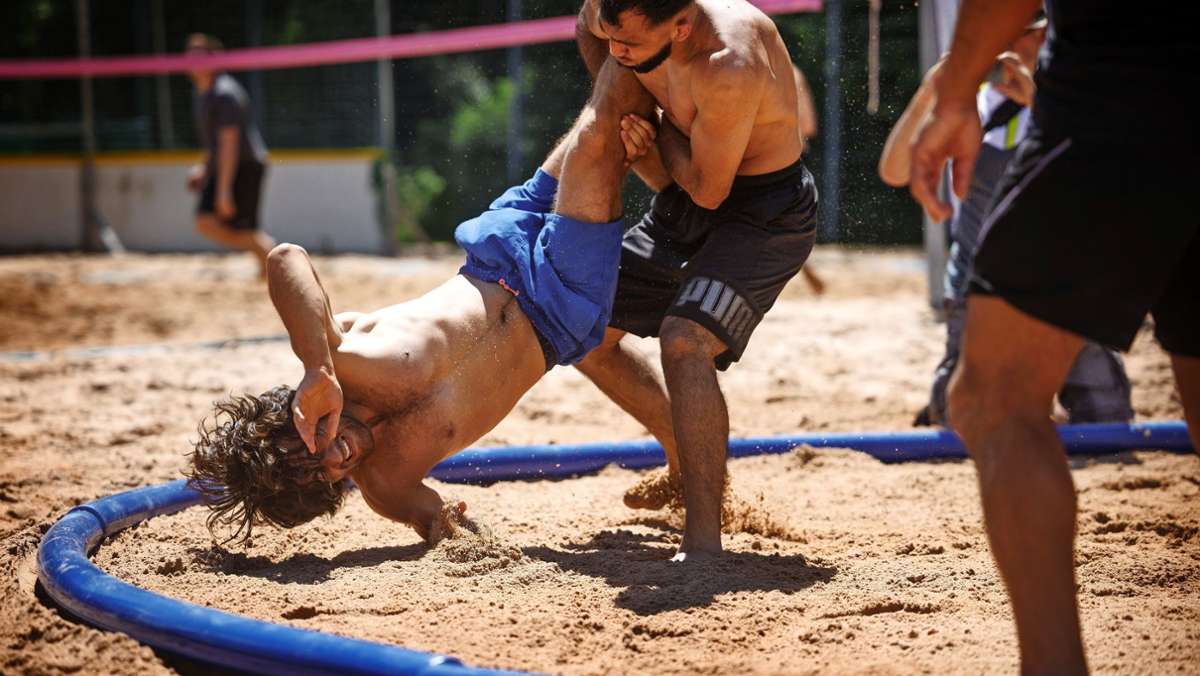 Beach-Wrestling in Schorndorf: Die Ringer greifen jetzt auch auf Sand an