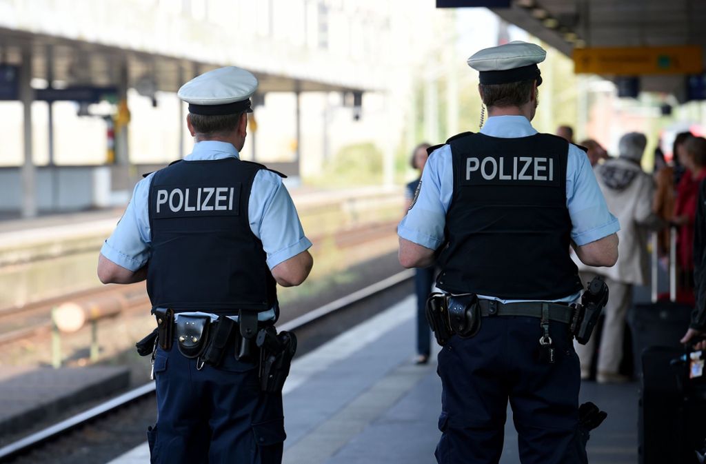 Bei einem Gerangel am Stuttgarter Hauptbahnhof wurde ein Bundespolizist verletzt (Symbolbild). Foto: dpa
