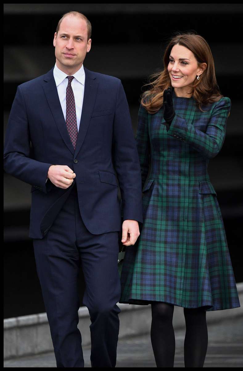 2019: Karomuster gehören zu Schottland wie der Dudelsack – dieser grün-blau-karierte Mantel ist von McQ, der günstigeren Linie des Luxuslabels Alexander McQueen.