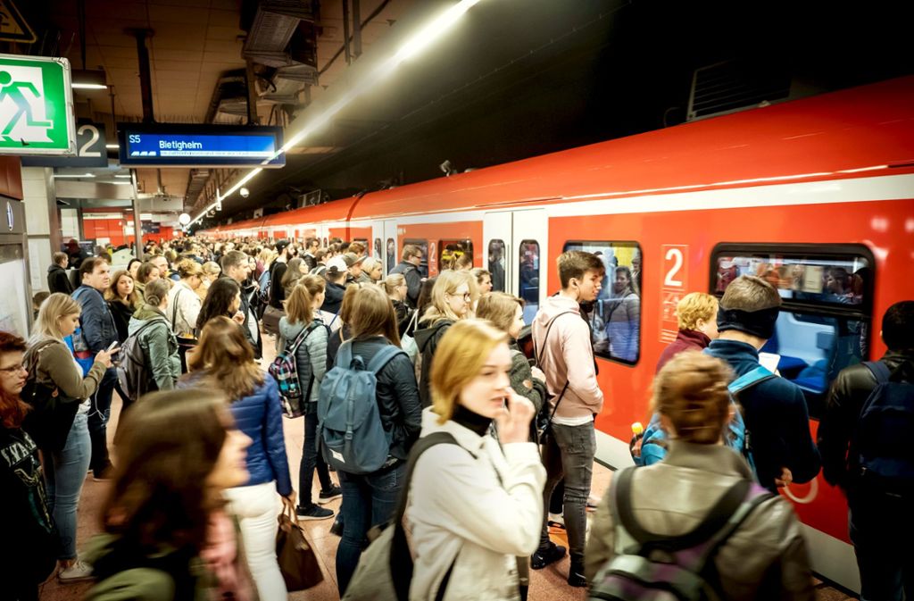 Ein gewisser Prozentsatz der Fahrgäste in den Bahnen hat kein Ticket. Foto: Lg/Zweygarth