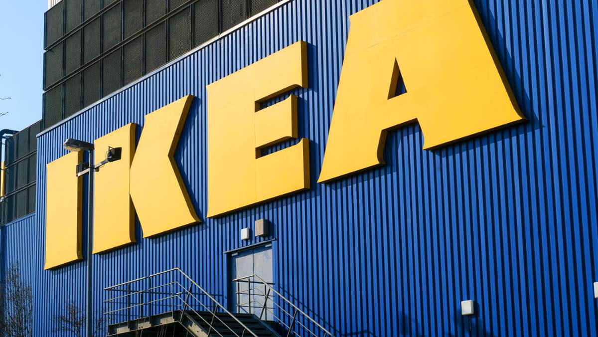  In den Ikea-Häusern in Sindelfingen und Ludwigsburg fehlen immer wieder einige Artikel – obwohl sie im Internet als verfügbar gekennzeichnet sind. Was ist da los? Und was müssen Kunden jetzt wissen? 