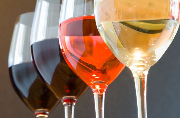 Wein-Experte Ernst Büscher: Was Wein-Laien wissen sollten