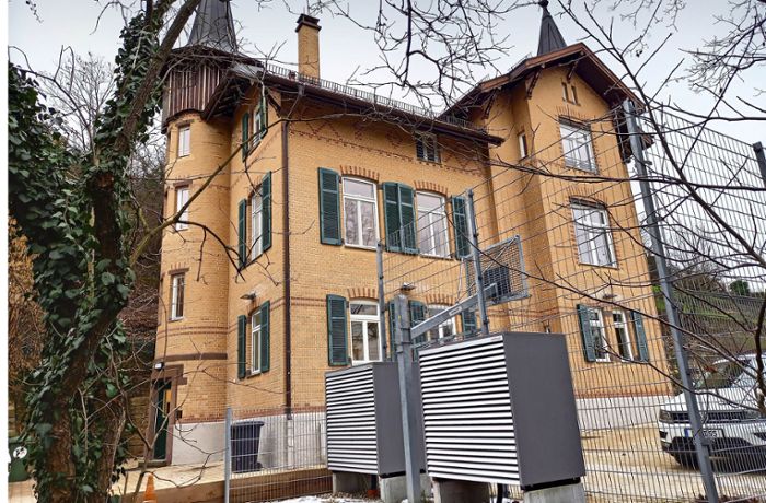 Jugendhaus in Obertürkheim: Villa Jo: Charme von 1892   und  doch jugendlich modern