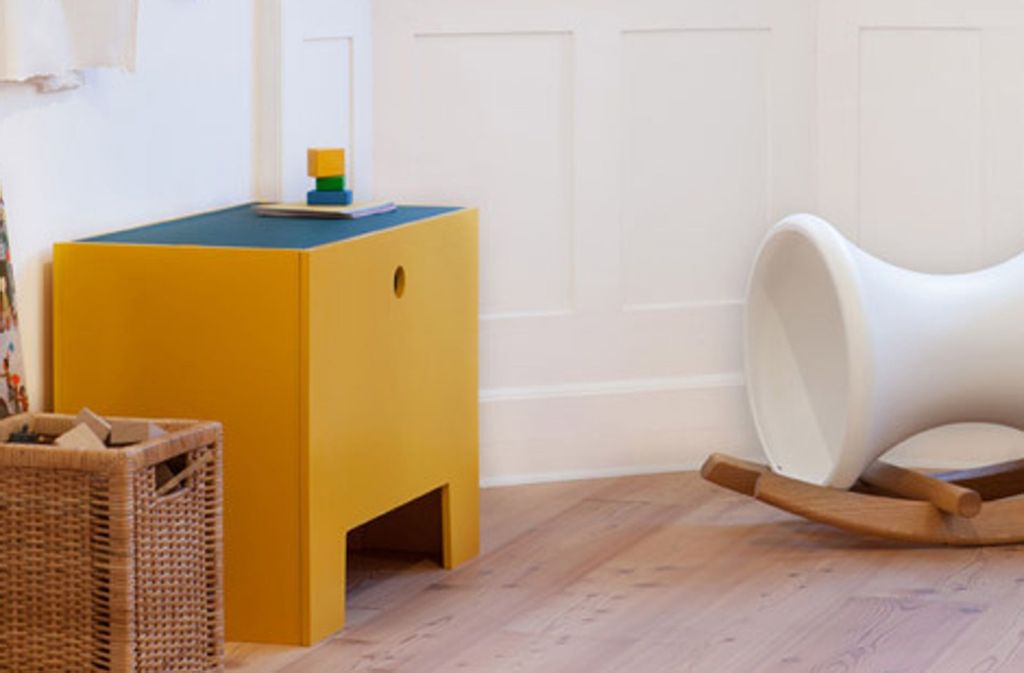 Für die Stuttgarter Firma Richard Lampert gestaltete sie Kindermöbel „Wonder Box“ . . .
