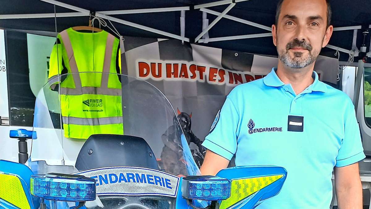 Besuch aus Frankreich beim Biker-Treff: Der Gendarm vom Glemseck