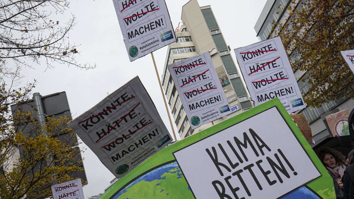  Die Klimaschutzbewegung Fridays for Future ruft für diesen Freitag zum sechsten globalen Klimastreik auf. In Stuttgart sind ein Demozug und eine Kundgebung geplant. Wann und wo findet dies statt? Und was bedeutet das für den Verkehr in der Innenstadt? Ein Überblick. 