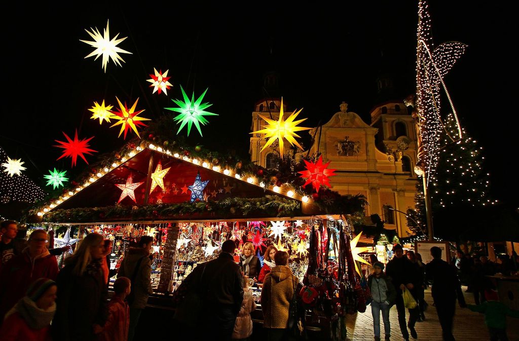 30 Tage lang haben die Menschen beim Ludwigsburger Weihnachtsmarkt die Gelegenheit, sich auf das Fest einzustimmen.