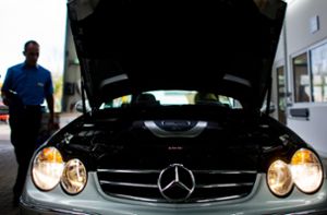 Daimler rüstet drei Millionen Diesel um