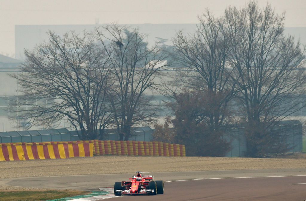 Am Montag soll der Formel-1-Wagen bei offiziellen Testfahrten in Barcelona erstmals auf die Rennstrecke gehen.