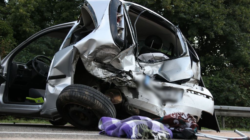 Schwäbisch Gmünd: Autofahrerin stirbt bei Unfall