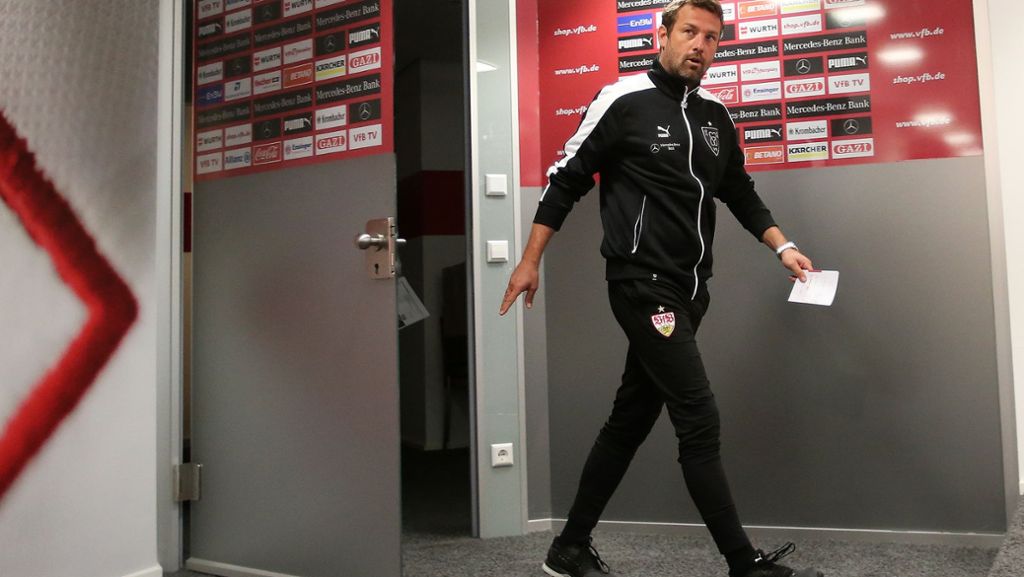 VfB-Pressekonferenz vor Spiel in Augsburg: So reagiert das Netz auf Weinzierls Wutrede