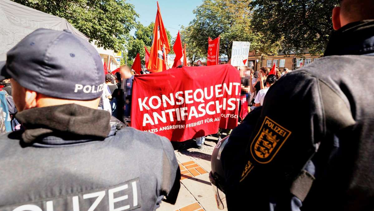 Verhandlung nach Anti-AfD-Demo in Bad Cannstatt: Angeklagte verlassen Verfahren vor Prozessende